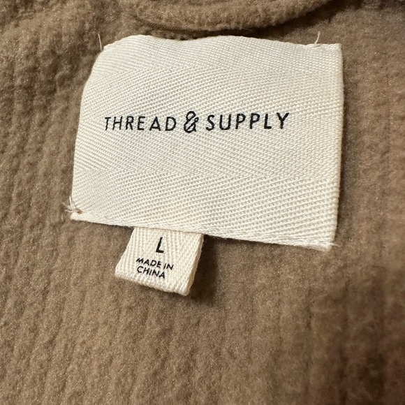 Thread & Supply High Pile Fleece Shacket Size Large - Picture 13 of 15